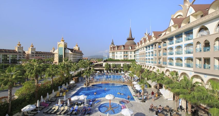 Side Crown Palace Hotel
