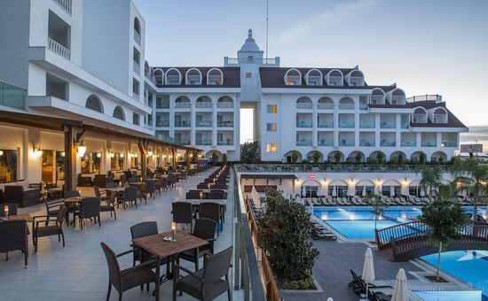 Side Crown Serenity Hotel