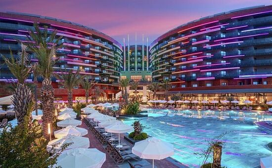 Kirman Calyptus Resort