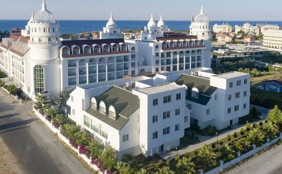 Side Crown Serenity Hotel